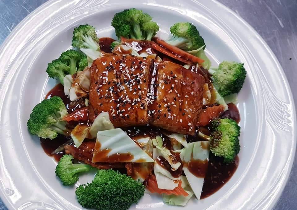 Thai E-San Restaurant | restaurant | 7727 N Kings Hwy, Myrtle Beach, SC 29572, USA | 8438390367 OR +1 843-839-0367