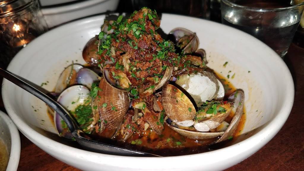 Black Market Liquor Bar | restaurant | 11915 Ventura Blvd, Studio City, CA 91604, USA | 8184462533 OR +1 818-446-2533