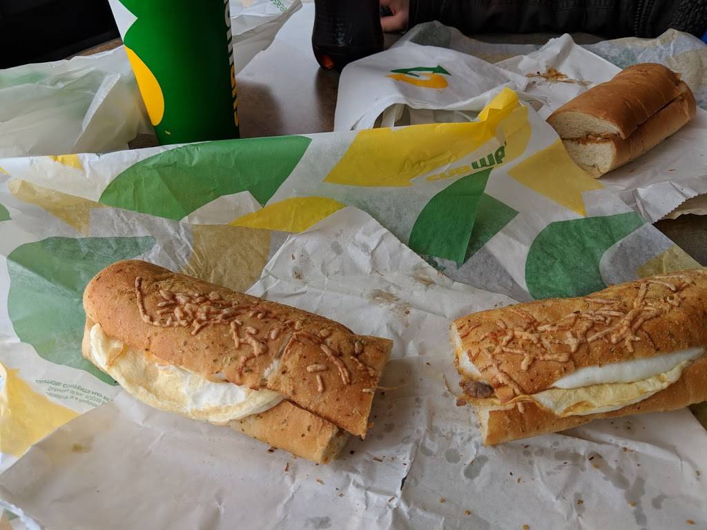 Subway | restaurant | 2029 N Harrison St, Shawnee, OK 74804, USA | 4052736628 OR +1 405-273-6628