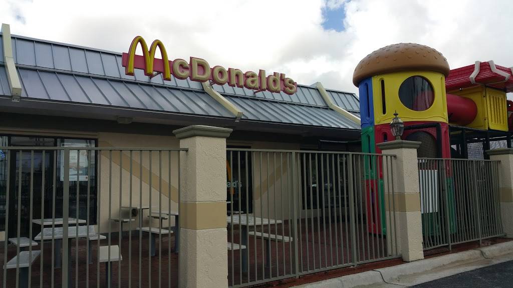McDonalds | cafe | 13708 SW 152nd St, Miami, FL 33177, USA | 3052322860 OR +1 305-232-2860