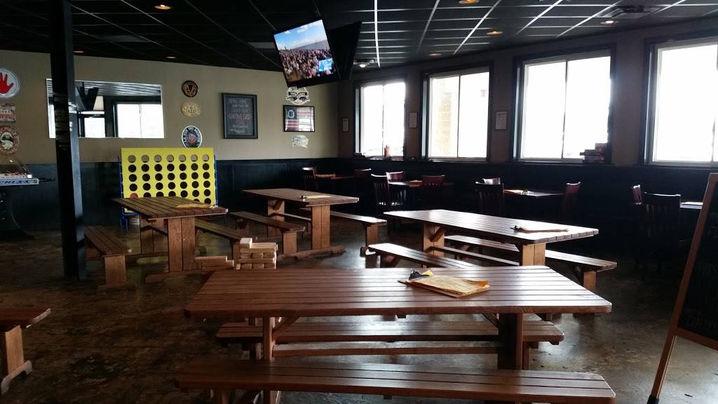 Craftys Taproom | restaurant | 3332 Grant Ave, Philadelphia, PA 19114, USA | 2159691892 OR +1 215-969-1892