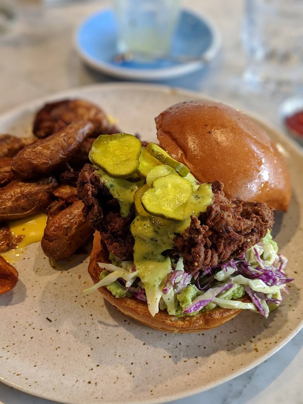 Bluestone Lane | cafe | 523 Rose Ave, Venice, CA 90291, USA | 7183746858 OR +1 718-374-6858