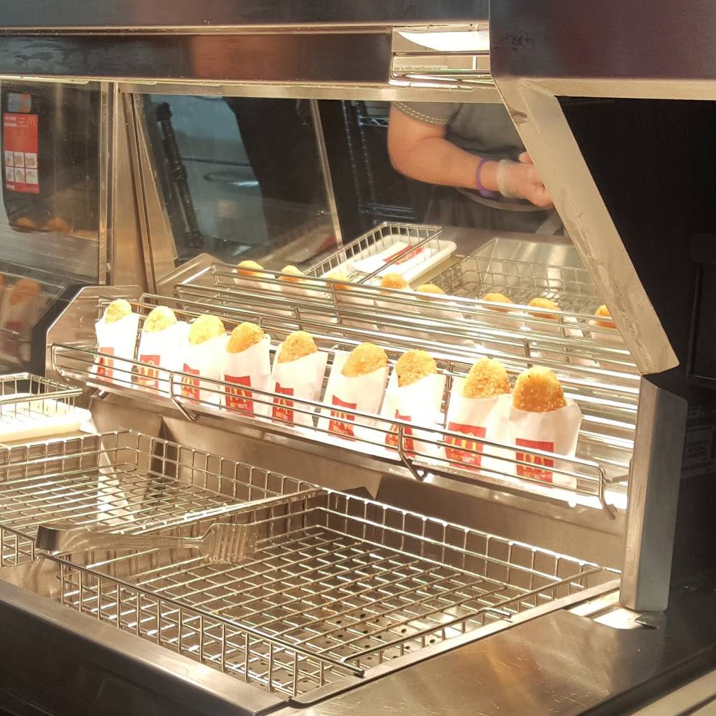 McDonalds | cafe | 3435 W 16th St, Indianapolis, IN 46222, USA | 3176323863 OR +1 317-632-3863