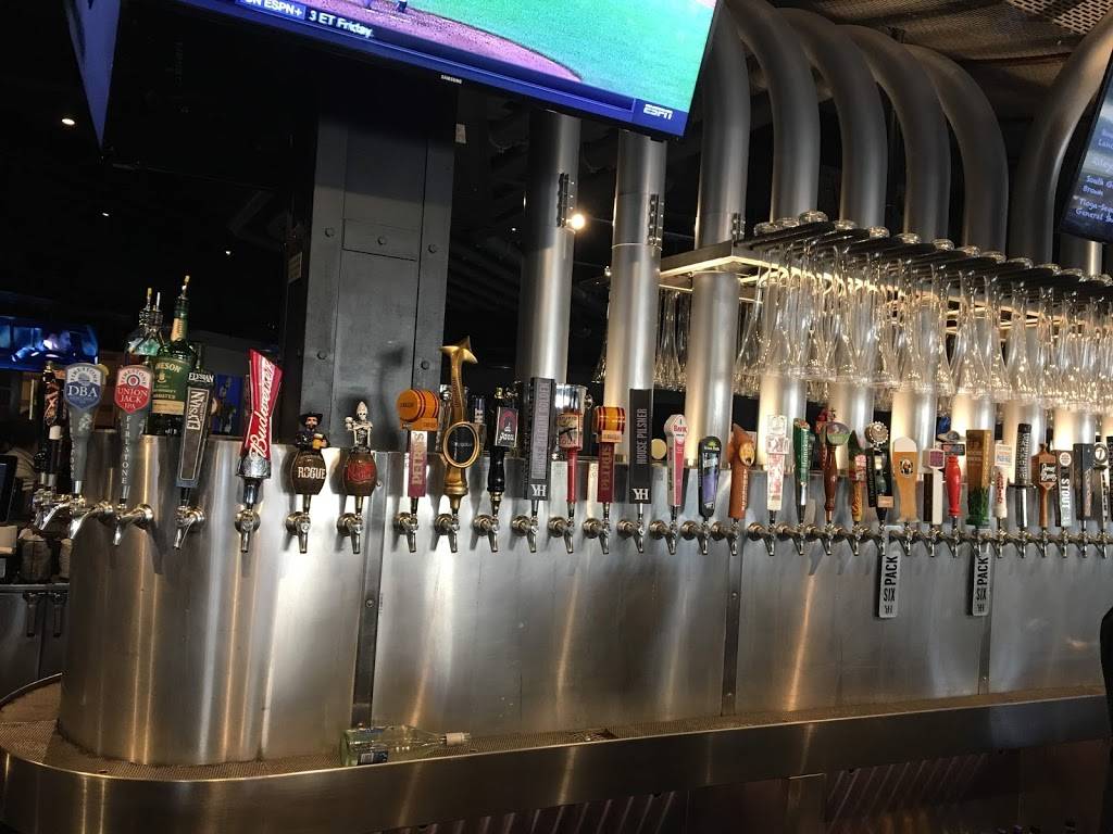 Yard House | restaurant | 90 El Camino, Fresno, CA 93720, USA | 5592612165 OR +1 559-261-2165