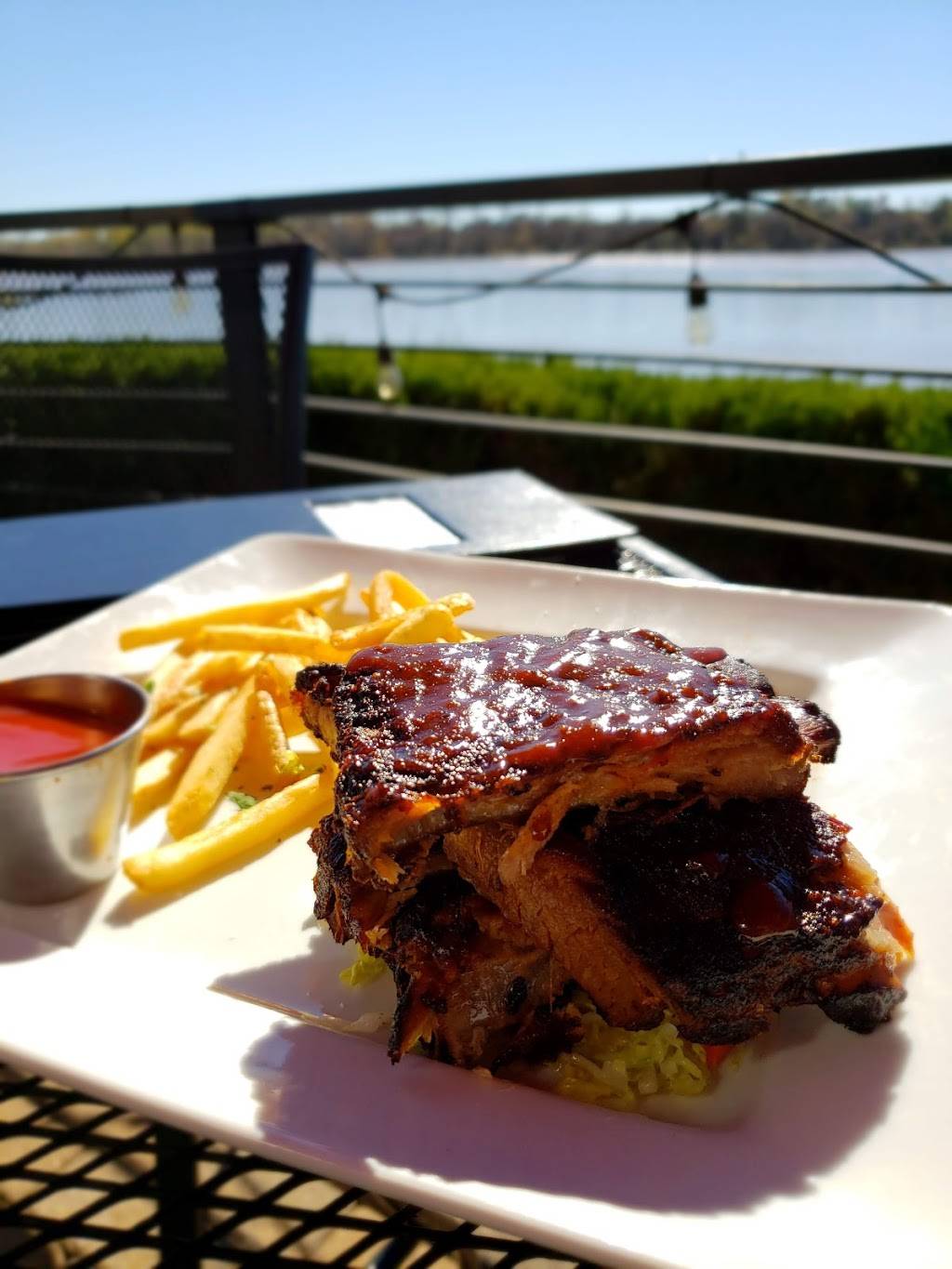 Raffas | restaurant | 1660 W Lake Houston Pkwy Suite 103, Kingwood, TX 77339, USA | 2813601436 OR +1 281-360-1436