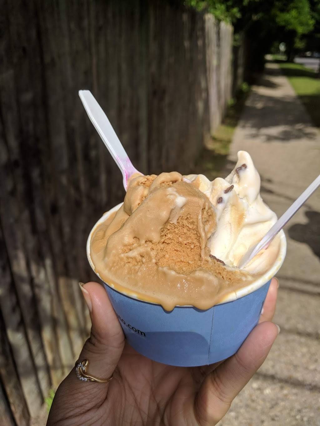 FRÍO Gelato - Evanston | cafe | 1301 Chicago Ave, Evanston, IL 60201, USA | 8478688767 OR +1 847-868-8767