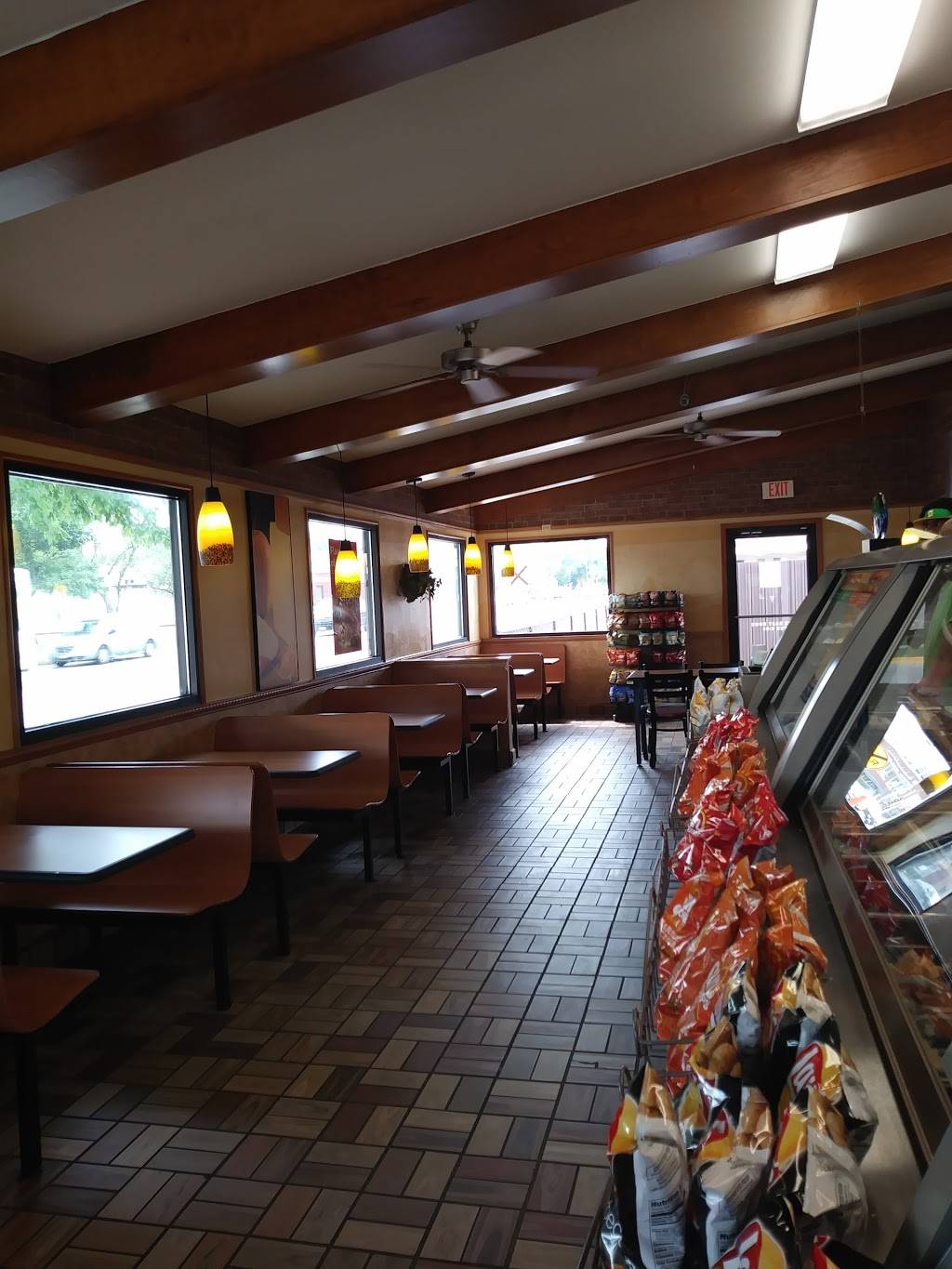 Subway | restaurant | 802 W University Ave, Urbana, IL 61801, USA | 2173671400 OR +1 217-367-1400