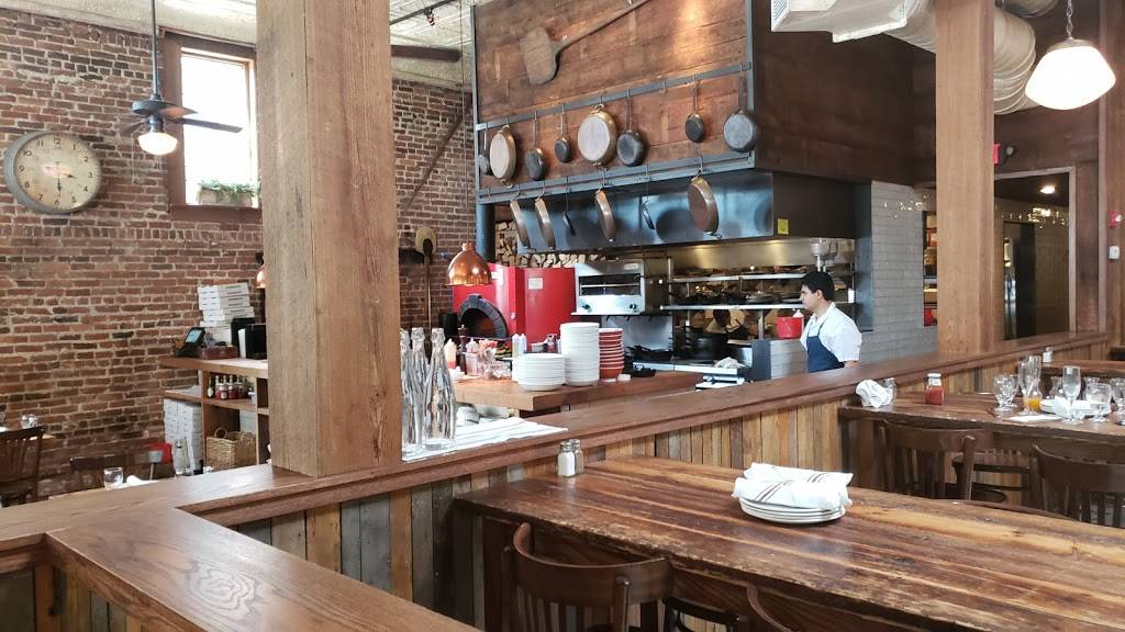 Monument Restaurant & Tavern | restaurant | 251 Main St, Boston, MA 02129, USA | 6173375191 OR +1 617-337-5191