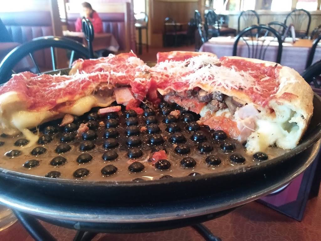 Ginos Italian | restaurant | 584 W Johnson St, Fond du Lac, WI 54935, USA | 9209069999 OR +1 920-906-9999