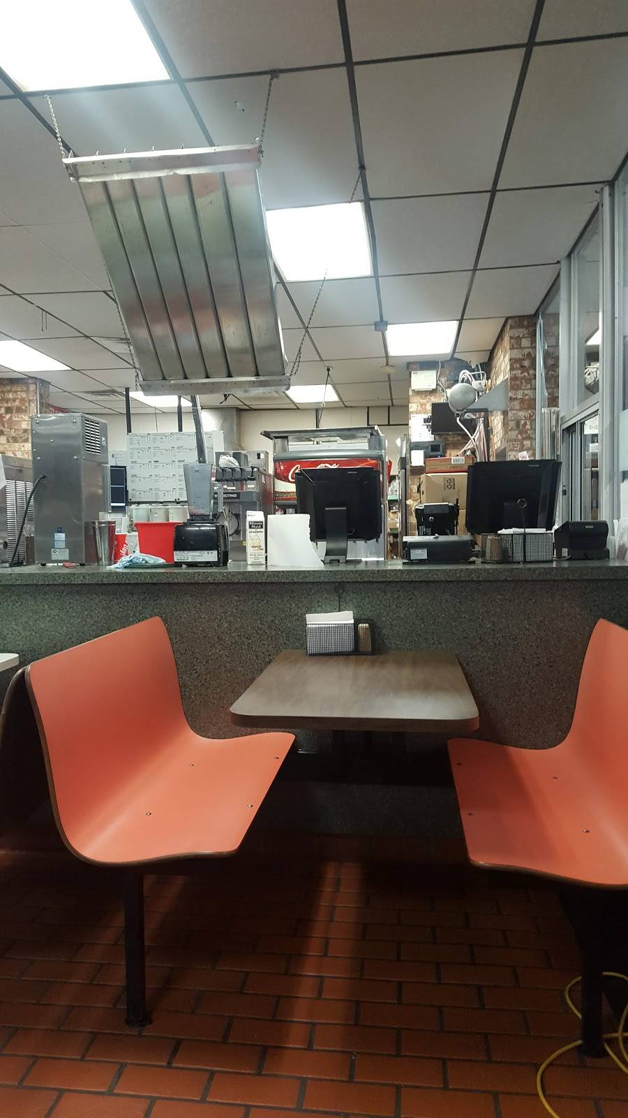 Dairy Queen Store | restaurant | 715 S Eagle St, Weimar, TX 78962, USA | 9797256617 OR +1 979-725-6617