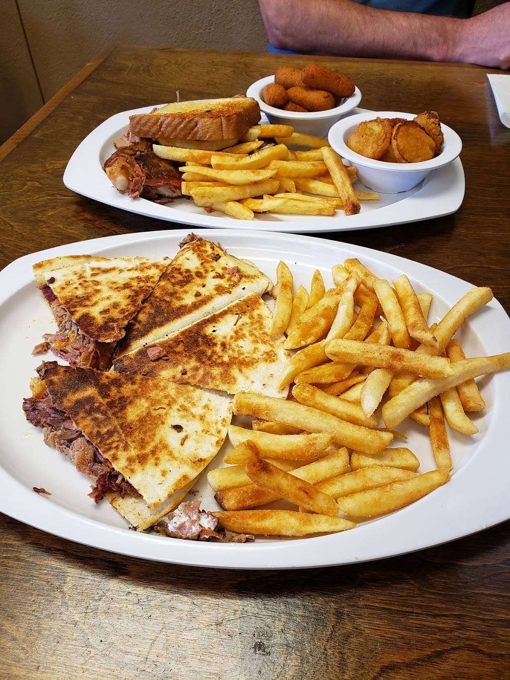 Bluegrass BBQ | meal takeaway | 5326 S Main St, Cowpens, SC 29330, USA | 8644060072 OR +1 864-406-0072