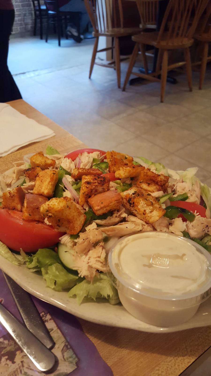 Ninos Pizza & Ice Cream | restaurant | 162 PA-239, Shickshinny, PA 18655, USA | 5705424264 OR +1 570-542-4264