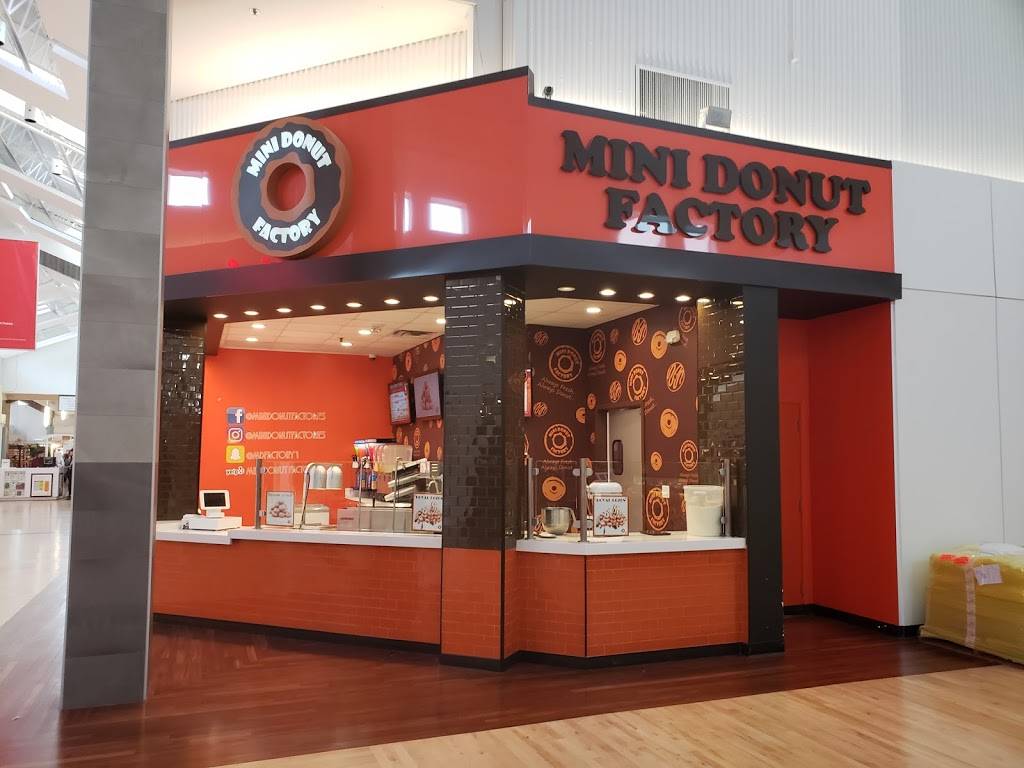 Mini Donut Factory | bakery | 6170 W Grand Ave #471, Gurnee, IL 60031, USA | 8478555970 OR +1 847-855-5970