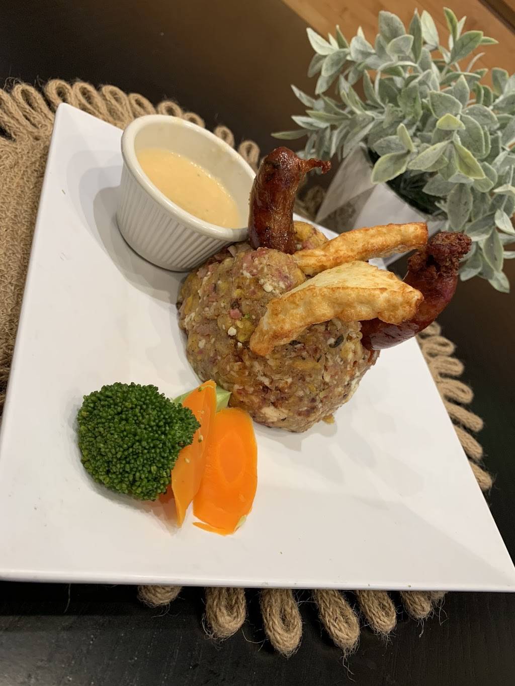 El conuco 2 | restaurant | 455 Palisade Ave, Cliffside Park, NJ 07010, USA | 2019459200 OR +1 201-945-9200