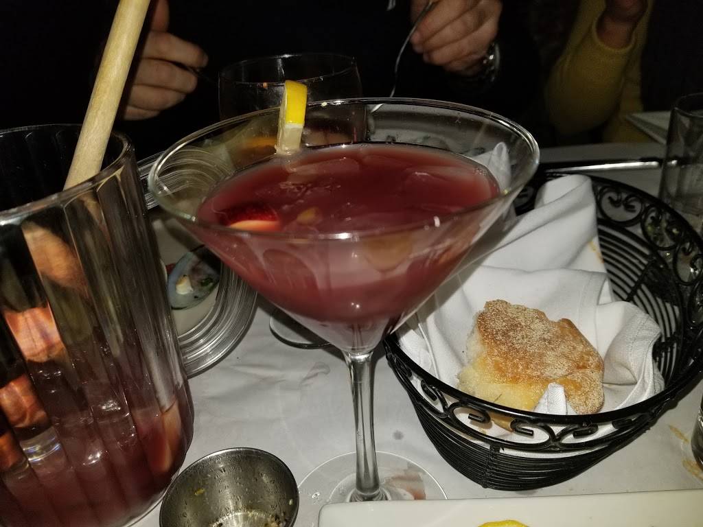 Me & Tommys Restaurant & Bar | restaurant | 4 Essex St, Belleville, NJ 07109, USA | 9733027408 OR +1 973-302-7408