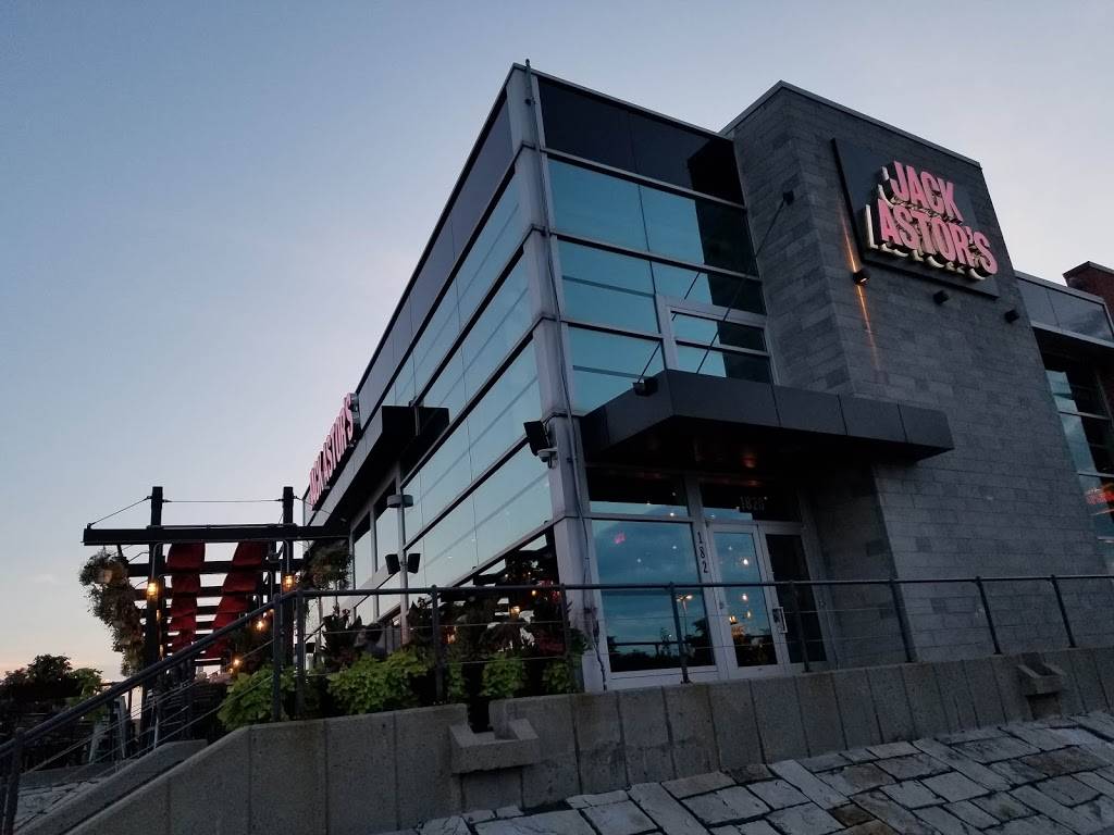 Jack Astors Bar & Grill | restaurant | 1820, av. Pierre-Péladeau local FA01, Laval, QC H7T 2Z1, Canada | 4506816683 OR +1 450-681-6683