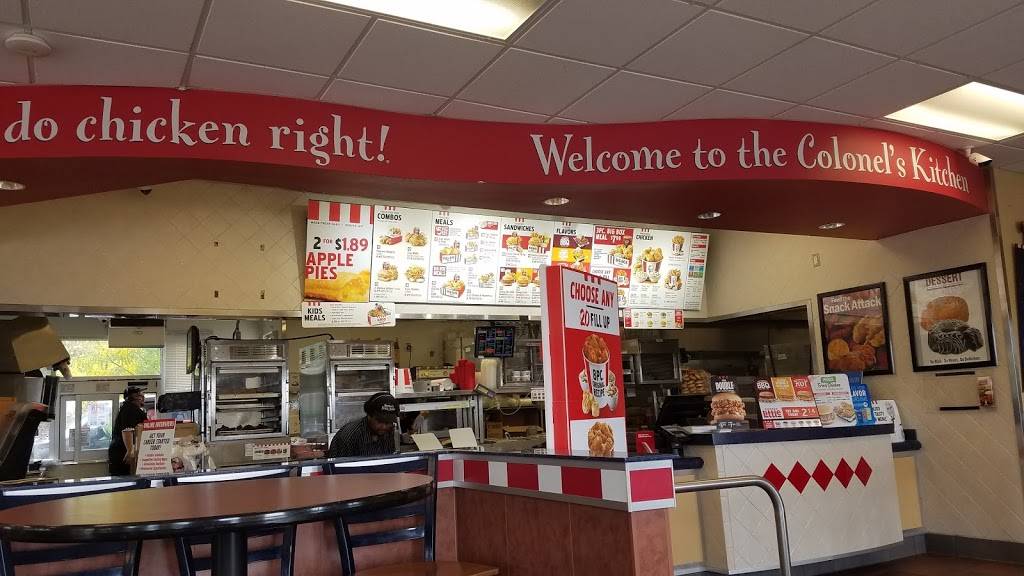 KFC | restaurant | 9804 S Yosemite St, Lone Tree, CO 80124, USA | 3037909595 OR +1 303-790-9595