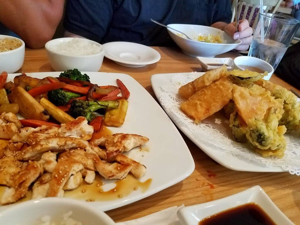 Sushi Monster | restaurant | 935 W 100 N, Farmington, UT 84025, USA | 8014512880 OR +1 801-451-2880