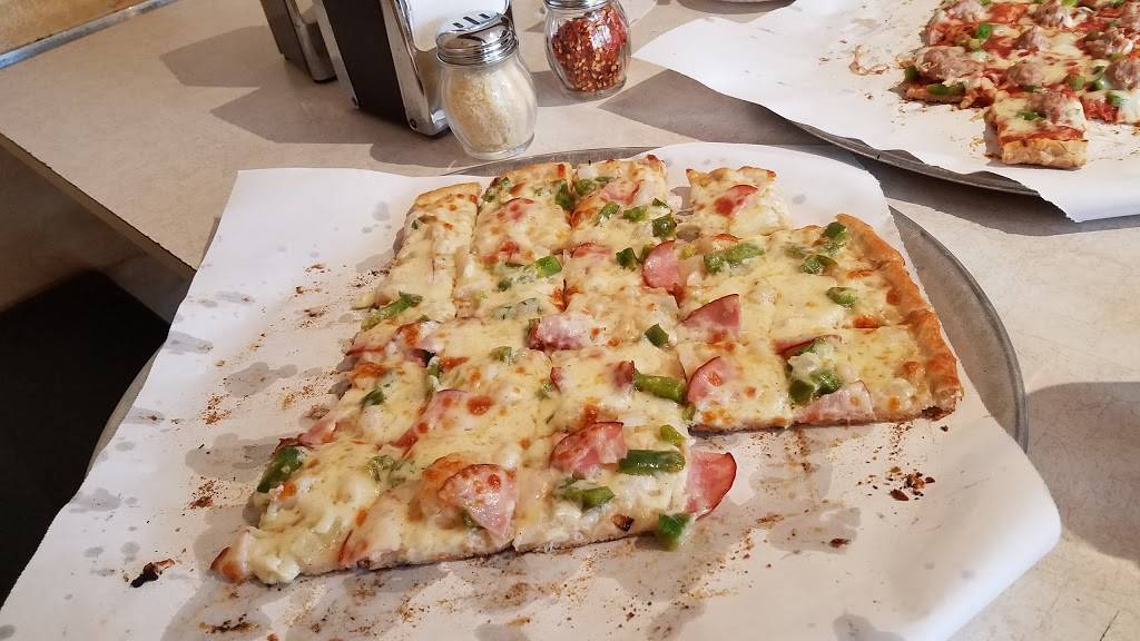 Camillis Pizza | restaurant | 927 Park Ave, Lake Park, FL 33403, USA | 5618443424 OR +1 561-844-3424