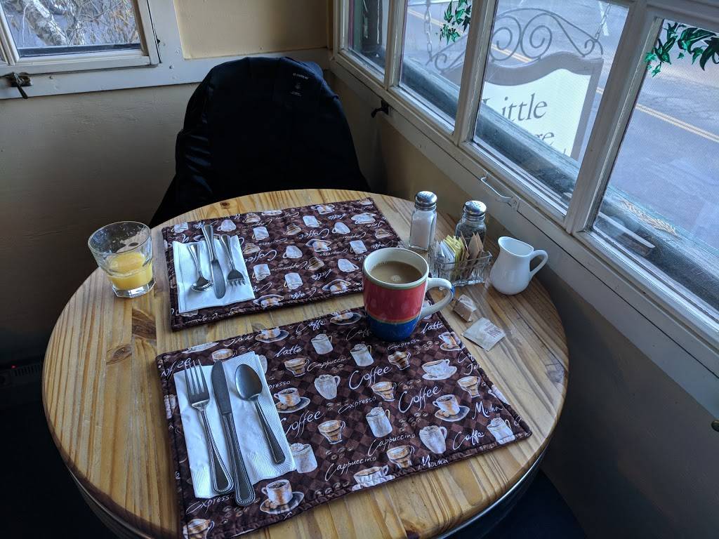 Twain Hartes Cottage Cafe | restaurant | 22975 Joaquin Gully Rd, Twain Harte, CA 95383, USA | 2095861402 OR +1 209-586-1402