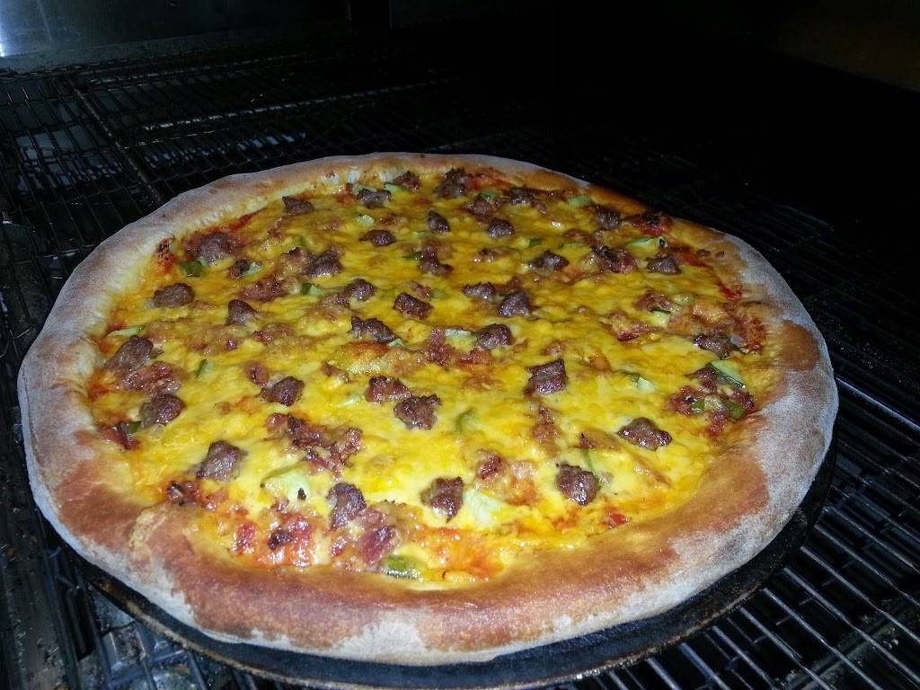 Footers Pizza | restaurant | 248 S 7th St, Terre Haute, IN 47807, USA | 8122354200 OR +1 812-235-4200