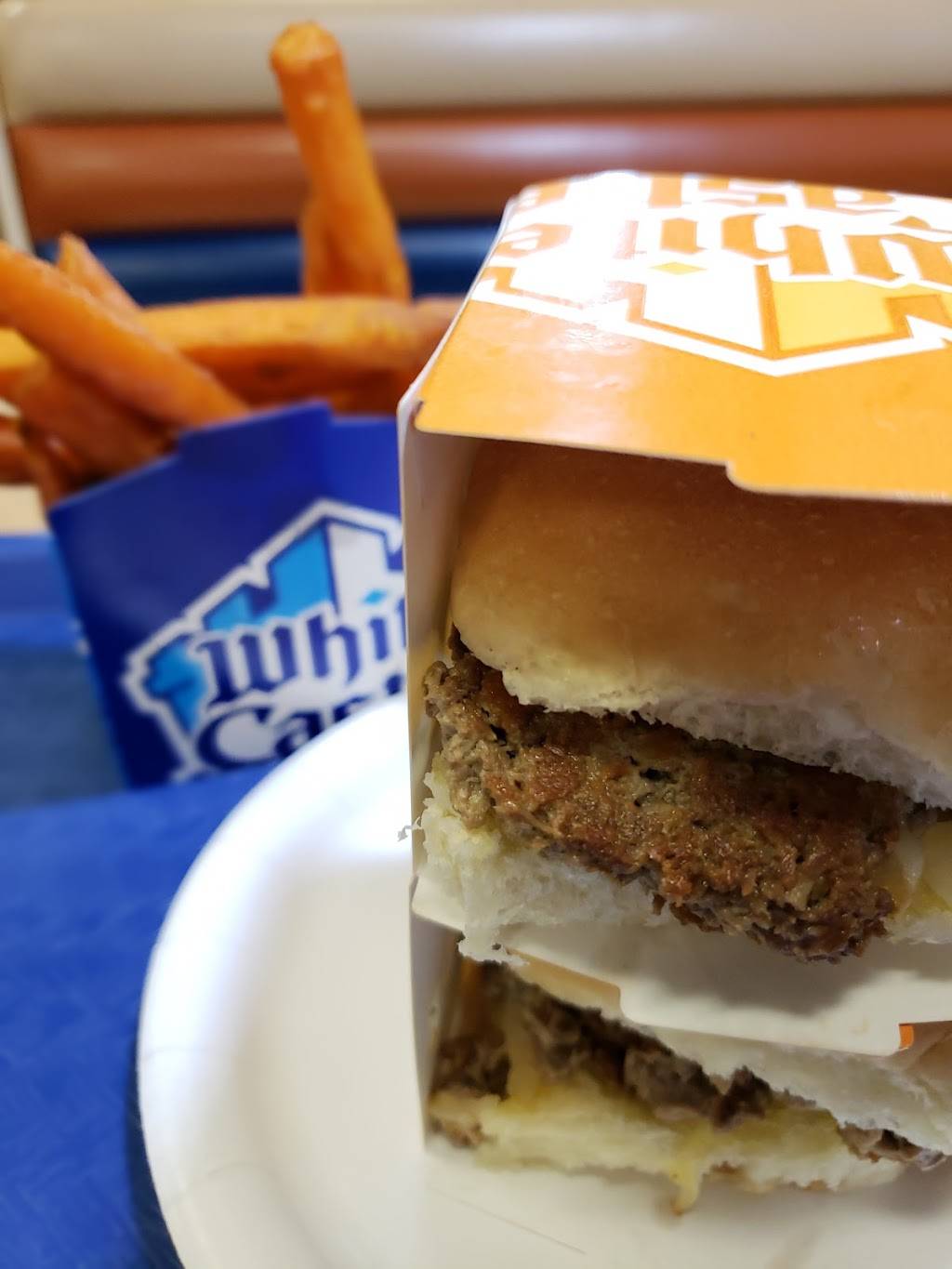 White Castle | restaurant | 800 W Lincoln Hwy, Schererville, IN 46375, USA | 2198658425 OR +1 219-865-8425