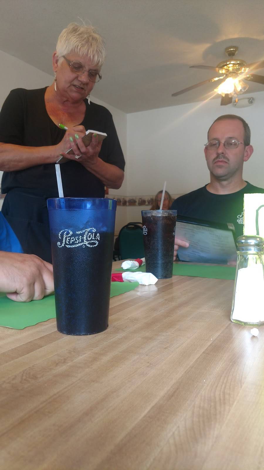 Timber Creek Family Restaurant | restaurant | 1045 W Valley Ave, Elysburg, PA 17824, USA | 5706441776 OR +1 570-644-1776