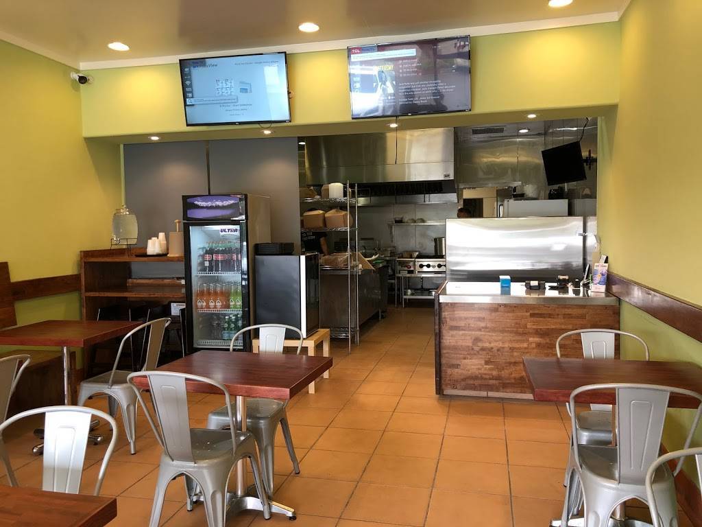 Fly to the Chicken | restaurant | 2117 E Ball Rd, Anaheim, CA 92806, USA | 7148335770 OR +1 714-833-5770