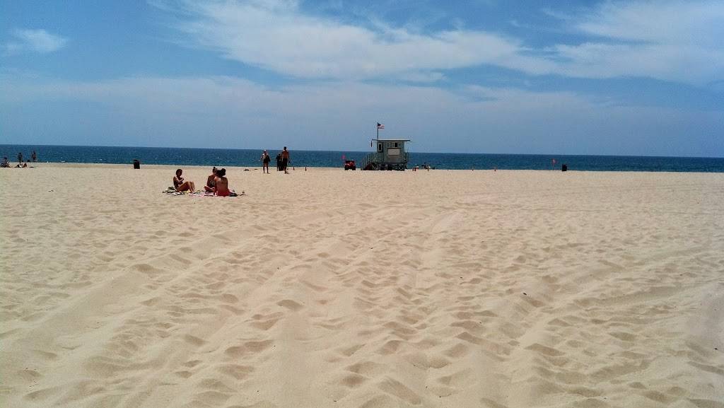 Hermosa Beach Yacht Club | restaurant | 66 Hermosa Ave, Hermosa Beach, CA 90254, USA | 3103766767 OR +1 310-376-6767