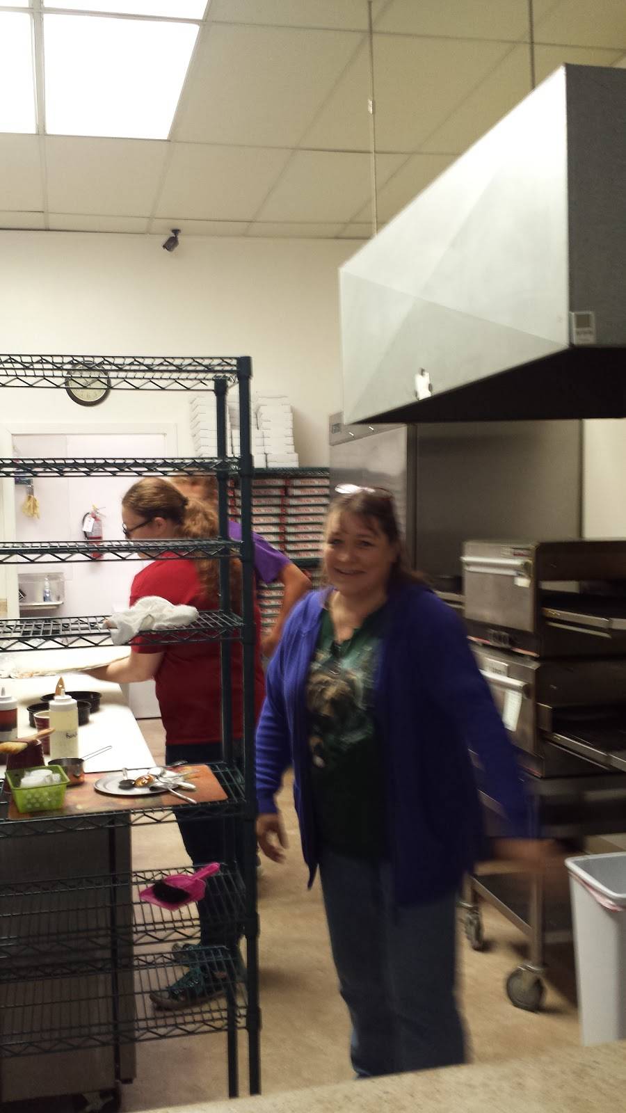 Patriot Pizzeria Inc | restaurant | 100 Main St, Monroeville, IN 46773, USA | 2606236222 OR +1 260-623-6222