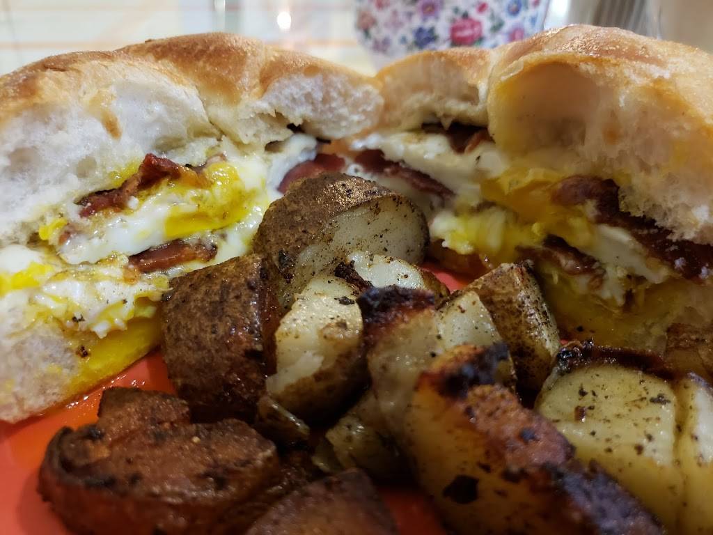 Tanzys | cafe | 223 Warren St, Hudson, NY 12534, USA | 5188285165 OR +1 518-828-5165