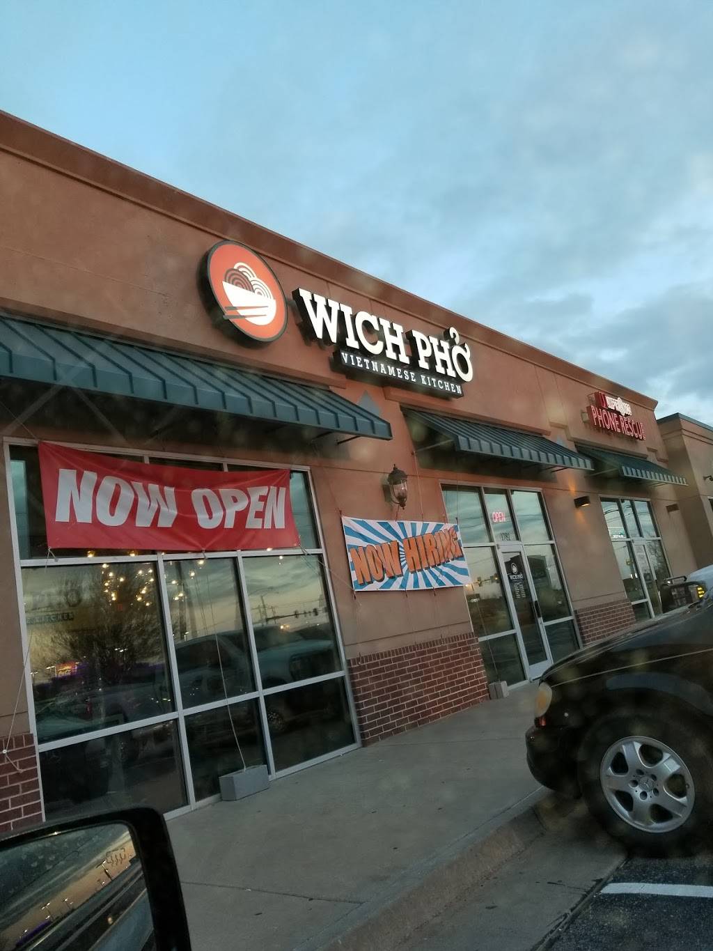 Wich Pho | restaurant | 1781 Garth Brooks Blvd, Yukon, OK 73099, USA | 4055776432 OR +1 405-577-6432