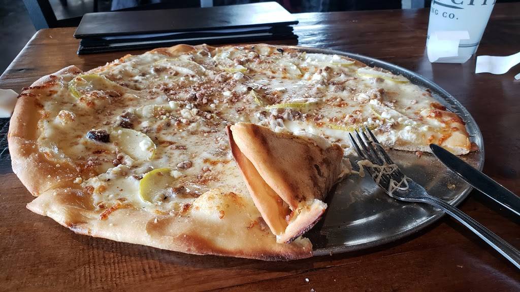 Martin City Brewing Company Pizza & Taproom - Lees Summit | restaurant | 354 SW Blue Pkwy, Lees Summit, MO 64063, USA | 8164345100 OR +1 816-434-5100