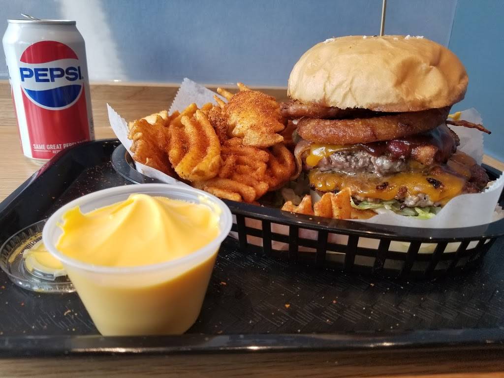 Wings Over Columbus | restaurant | 8944 Lyra Dr, Columbus, OH 43240, USA | 6144681903 OR +1 614-468-1903