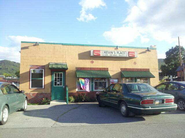 Kevins Place | meal takeaway | 225 S Market St S, Williamsport, PA 17702, USA | 5703227531 OR +1 570-322-7531