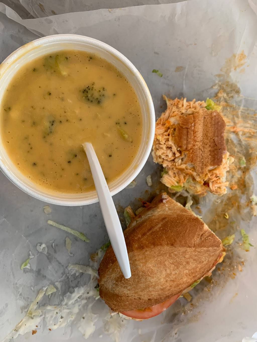 Stewies | restaurant | 804 Lake St S, Forest Lake, MN 55025, USA | 6514645889 OR +1 651-464-5889