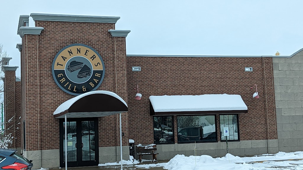 Tanners Grill and Bar West | restaurant | 110 S Nicolet Rd, Appleton, WI 54914, USA | 9208153567 OR +1 920-815-3567