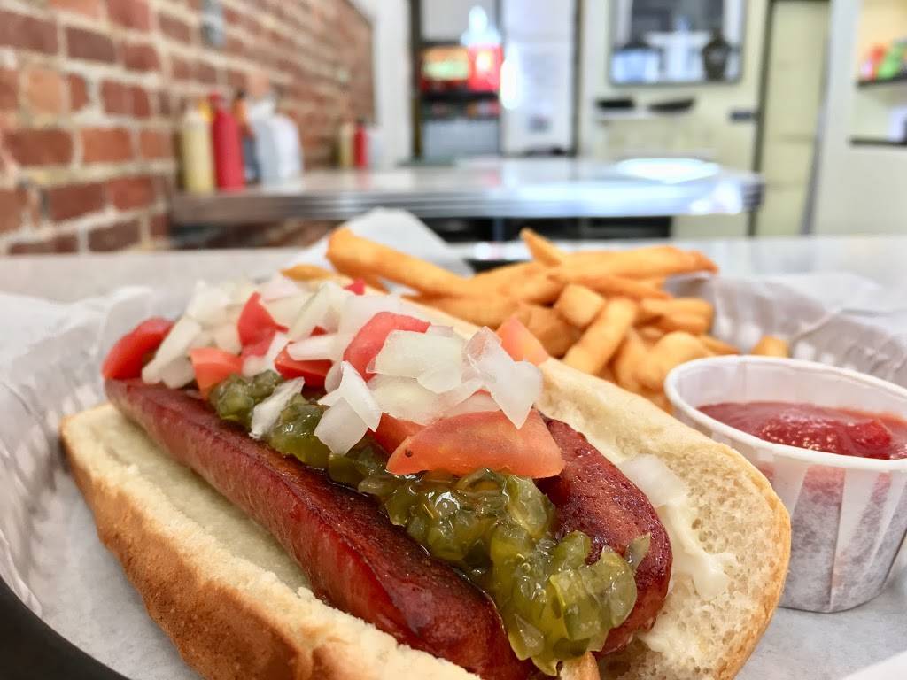 Nortons Deli | restaurant | 18 W Figueroa St, Santa Barbara, CA 93101, USA | 8059653210 OR +1 805-965-3210