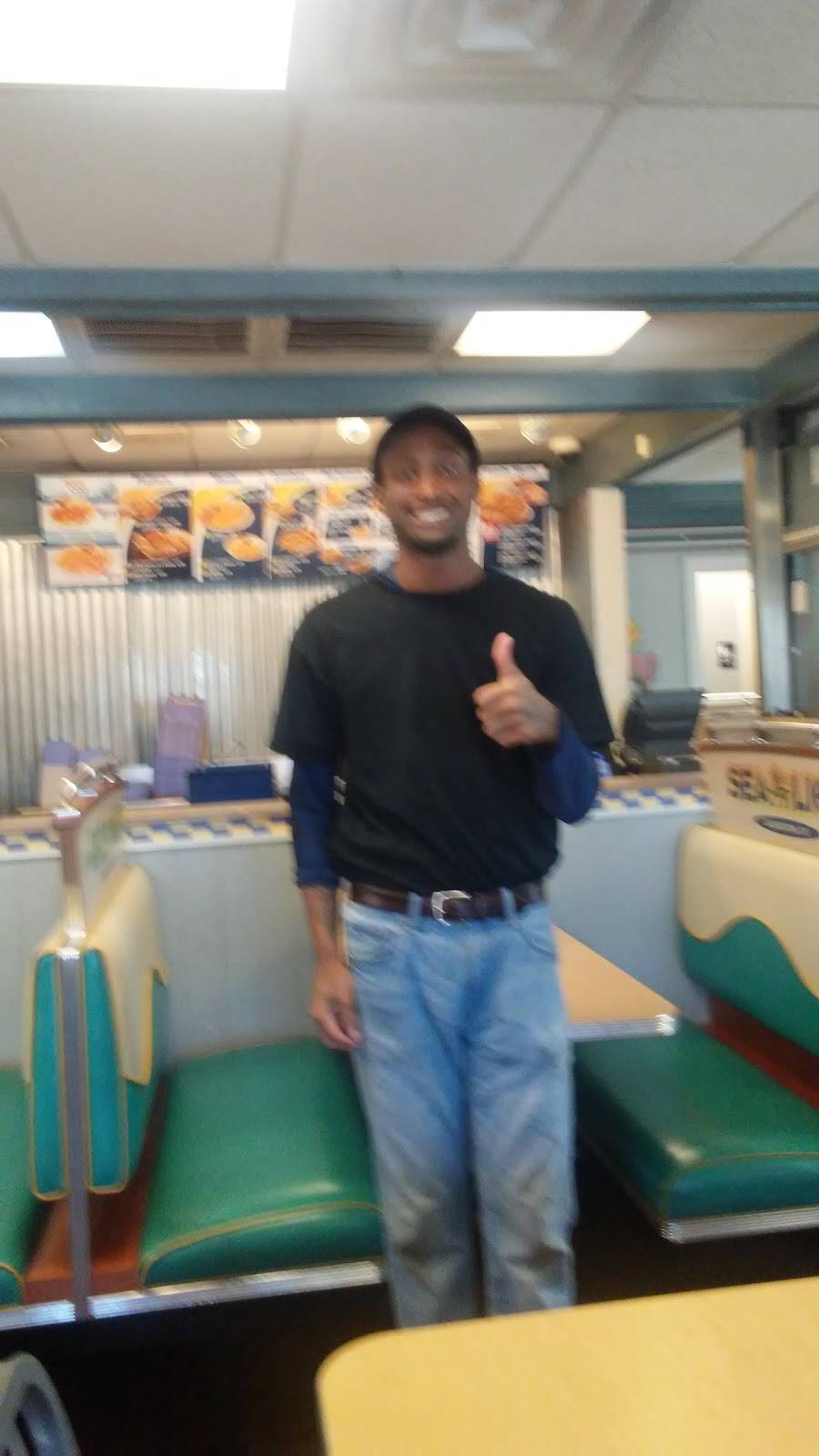 Long John Silvers | restaurant | 3535 Altamesa Blvd, Fort Worth, TX 76133, USA | 8173497214 OR +1 817-349-7214