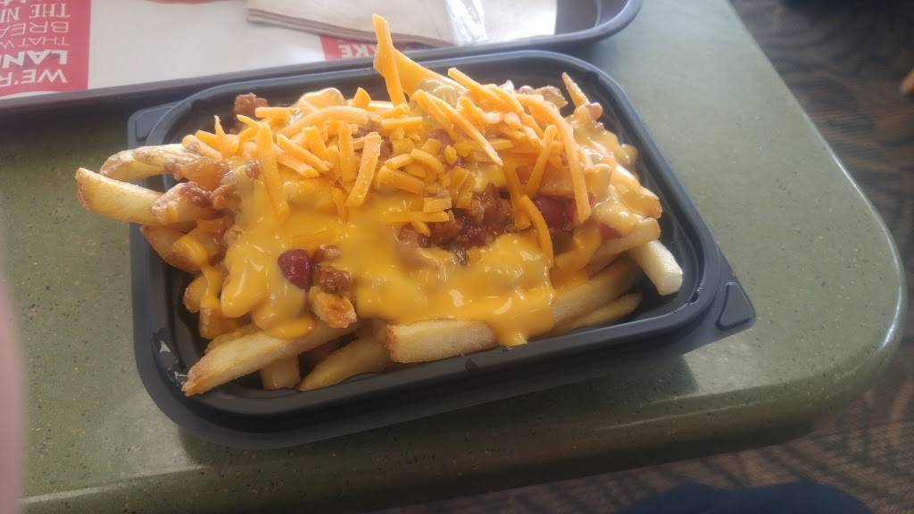 Wendys | restaurant | 345 Lake St, St. Catharines, ON L2N 4H5, Canada | 9059346421 OR +1 905-934-6421