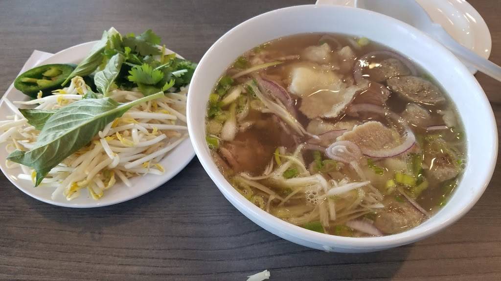 Bibo’s Bistro & Bar | restaurant | 250 Assay Street, Houston, TX 77044, USA | 3467734566 OR +1 346-773-4566