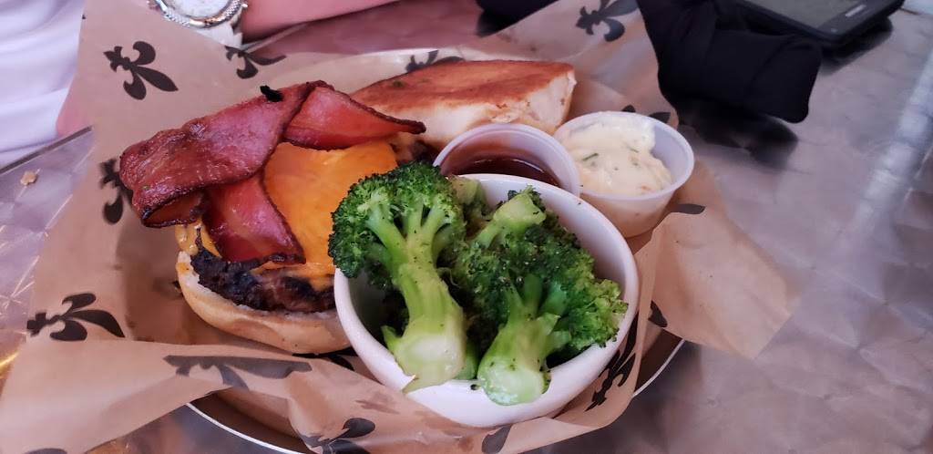 Roux & Brew Seafood and Steak House | restaurant | 135 SW Railroad Ave, Ponchatoula, LA 70454, USA | 9854867689 OR +1 985-486-7689