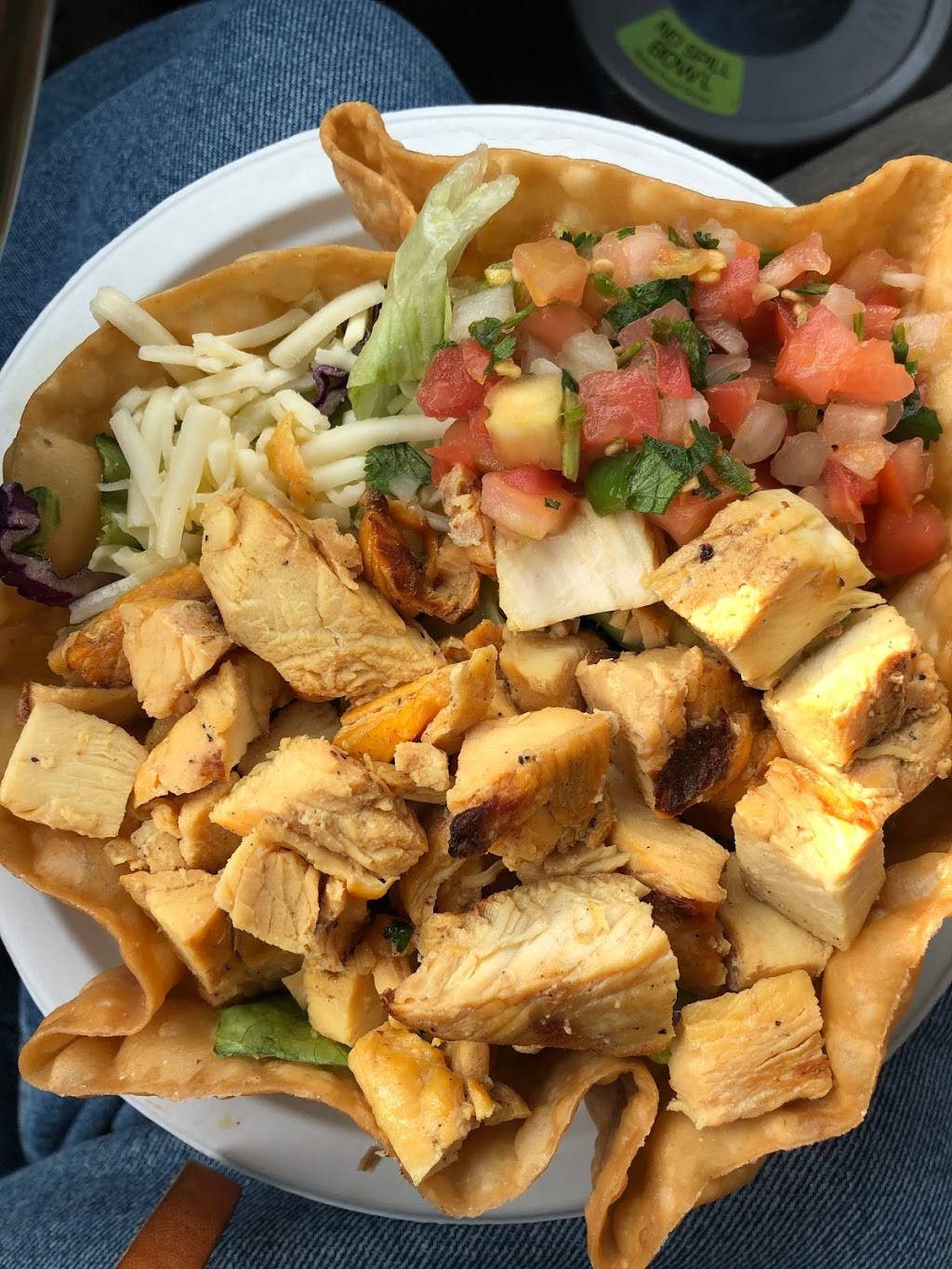 El Pollo Loco | restaurant | 910 Andersen Dr, San Rafael, CA 94901, USA | 4154859759 OR +1 415-485-9759