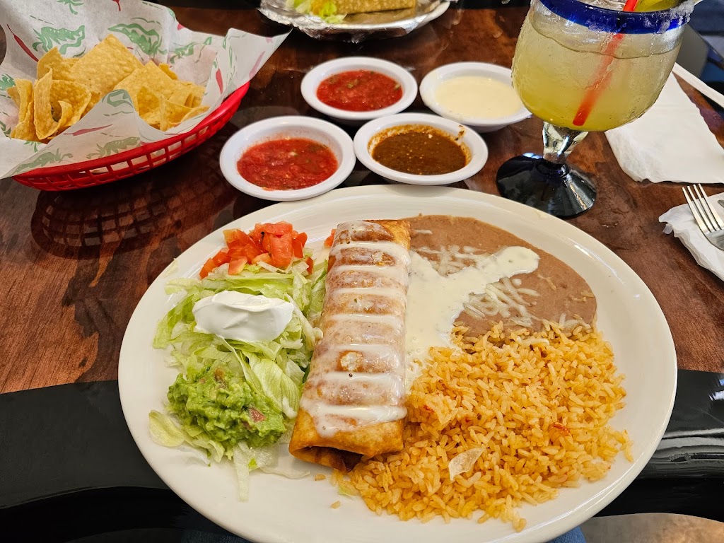 Chicos Mexican Restaurant | restaurant | 1389 E 15th St, Edmond, OK 73013, USA | 4059062023 OR +1 405-906-2023