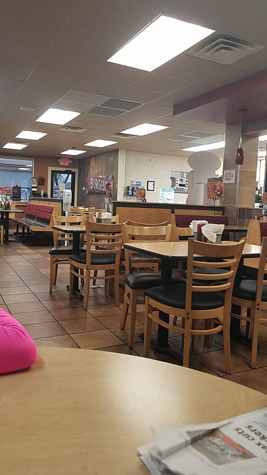 Dairy Queen Grill & Chill | restaurant | 1411 S Banker St, Effingham, IL 62401, USA | 2173429432 OR +1 217-342-9432