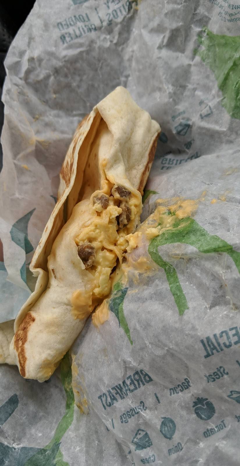 Taco Bell | meal takeaway | 8351 Tyler Blvd, Mentor, OH 44060, USA | 4409748650 OR +1 440-974-8650