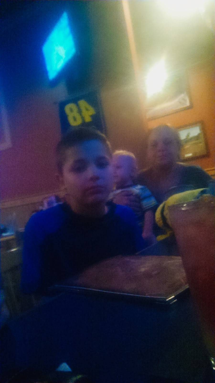 WingStreet | restaurant | 1275 Boardman Rd, Jackson, MI 49202, USA | 5175448000 OR +1 517-544-8000