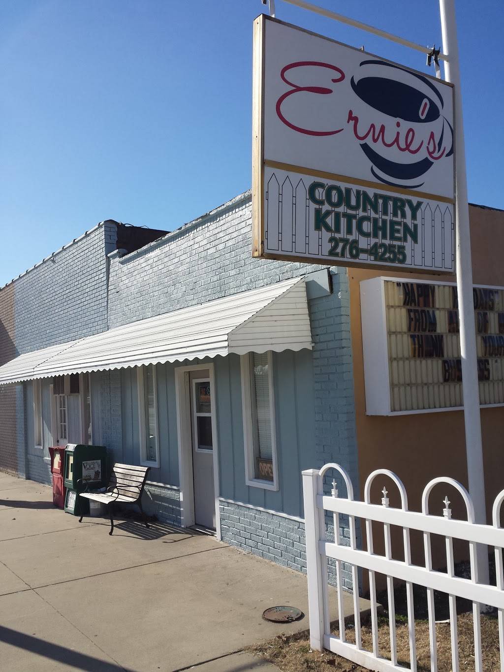 Ernies Country Kitchen | restaurant | 211 S Madison St, Malden, MO 63863, USA | 5732764255 OR +1 573-276-4255