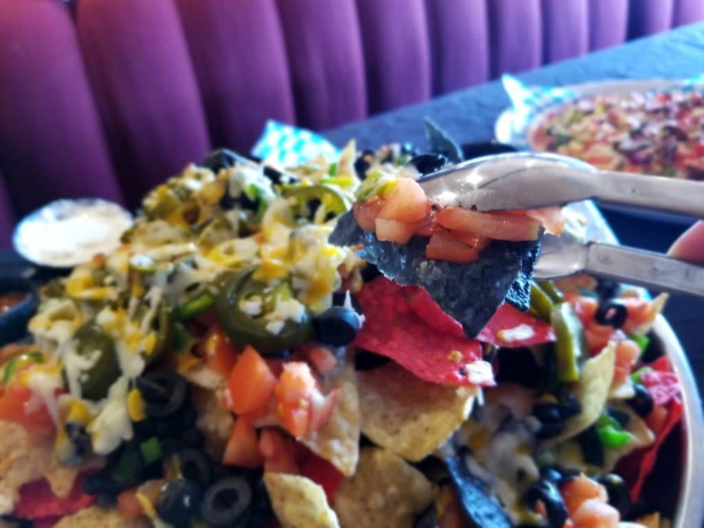 Chalkers Pub Billiards Bistro | restaurant | 247 Marlee Ave, North York, ON M6B 1N3, Canada | 4167892531 OR +1 416-789-2531