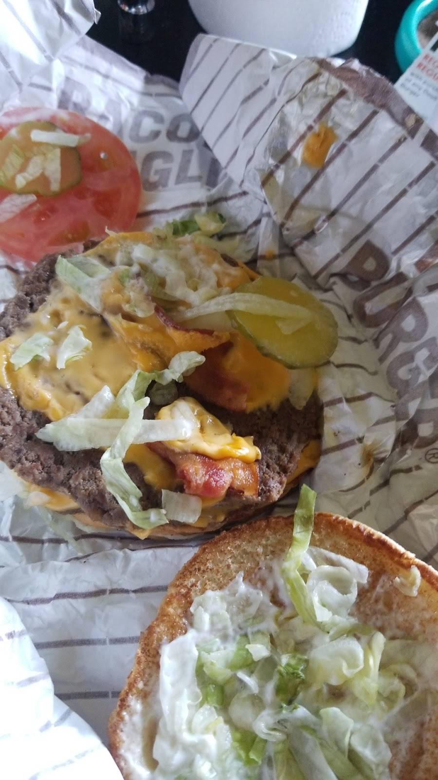 A&W Restaurant | restaurant | 2187 W 9th Ave, Oshkosh, WI 54904, USA | 9202334677 OR +1 920-233-4677